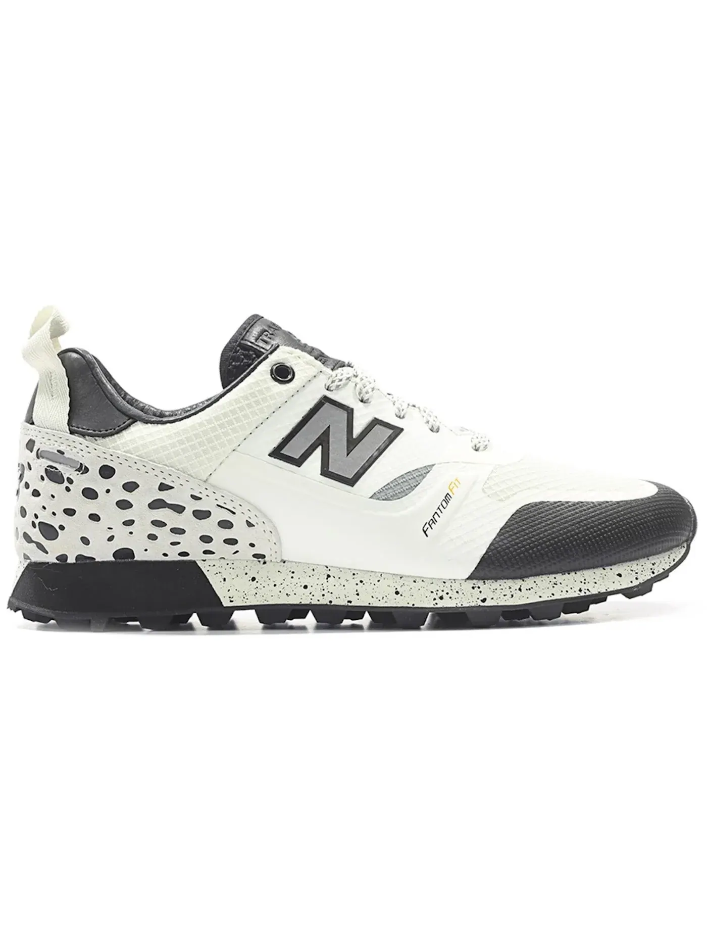 Мужские кроссовки Lifestyle с принтом New Balance Trailbuster — изображение 1 из 1, белый/черный
