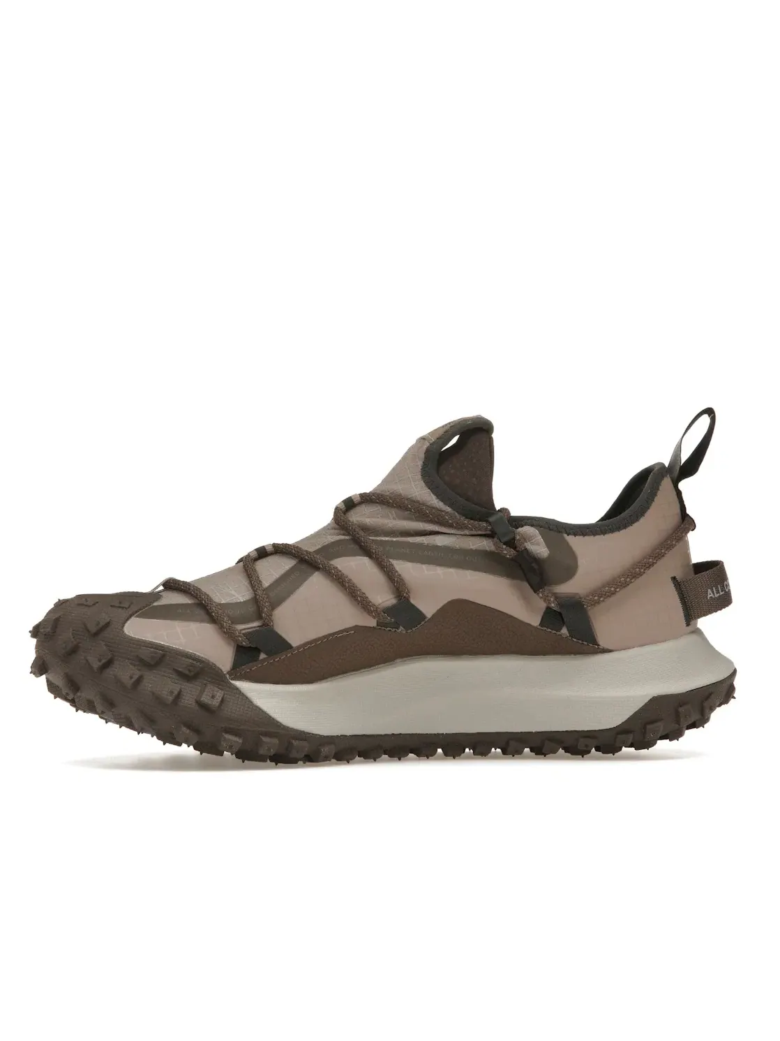 Мужские кроссовки с высоким берцем Nike ACG Mountain Fly Low SE, Ironstone/Malt- Light Iron Ore-Light Bone