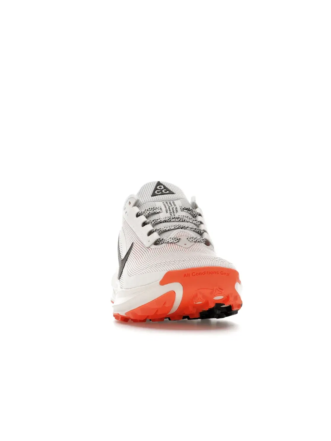 Мужские кроссовки для бега Nike ACG Pegasus Trail — изображение 2 из 4, белый//оранжевый/черный