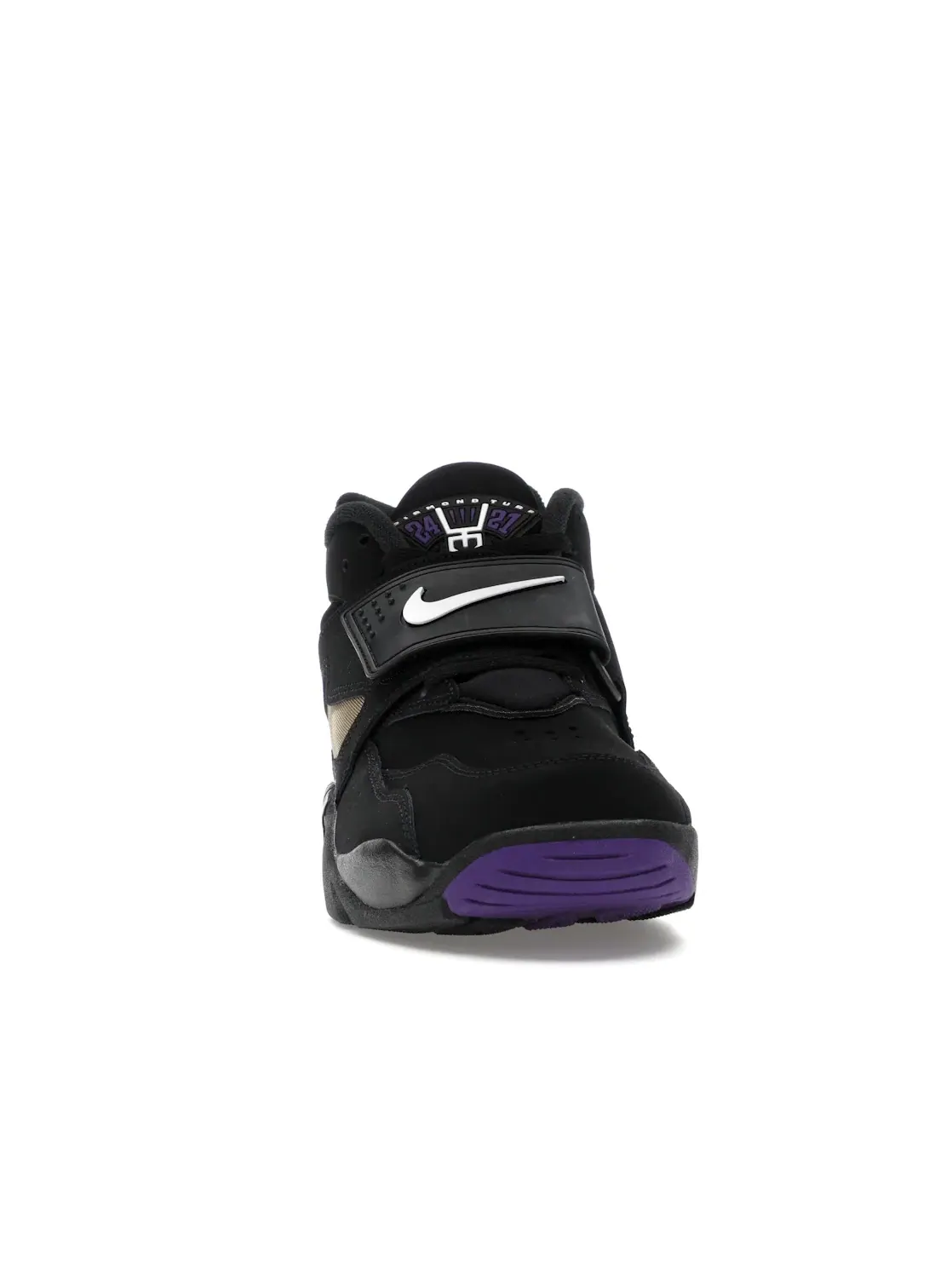 Мужские кроссовки с замшевым верхом Nike Air Diamond Turf Black/White-Club Purple-Metallic Gold — изображение 2 из 4