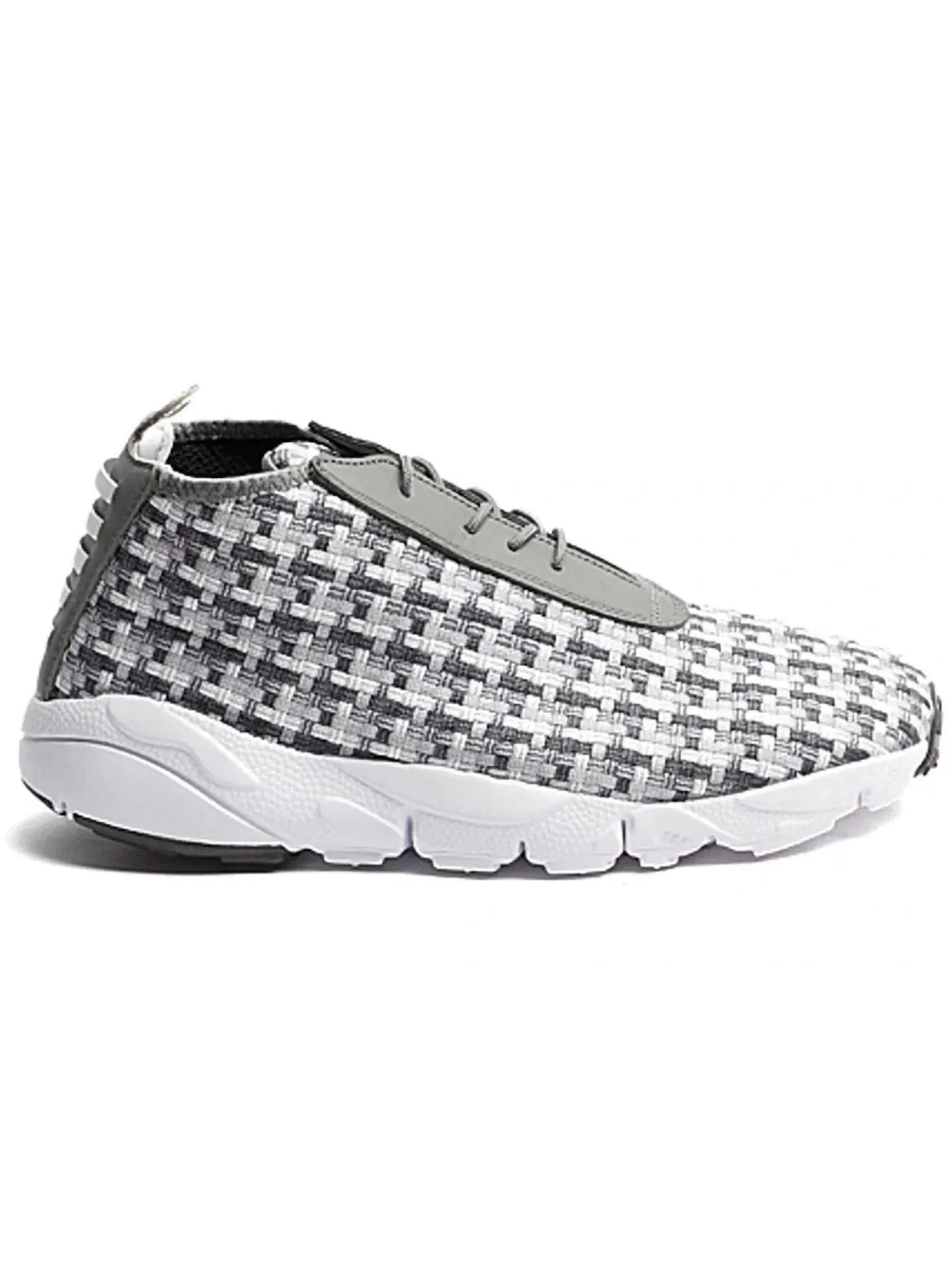 Мужские кроссовки Lifestyle Nike Air Footscape Desert Chukka Nike — изображение 1 из 1, белый/серый/платиновый