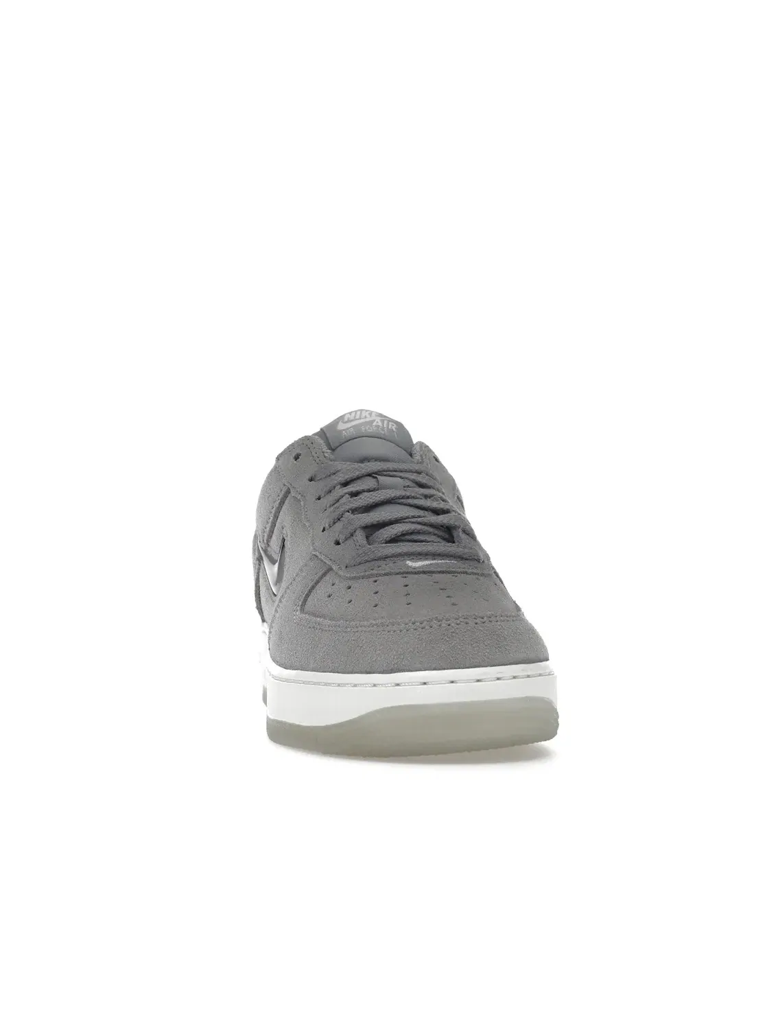 Мужские кроссовки с замшевым верхом Nike Air Force 1 '07 Low — изображение 2 из 4, светлый серый/белый