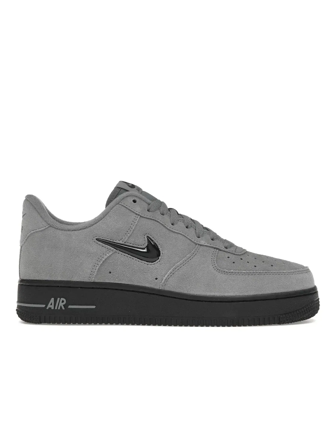 Мужские кроссовки замшевые Nike Air Force 1 '07 Low — изображение 1 из 4, серый/черный