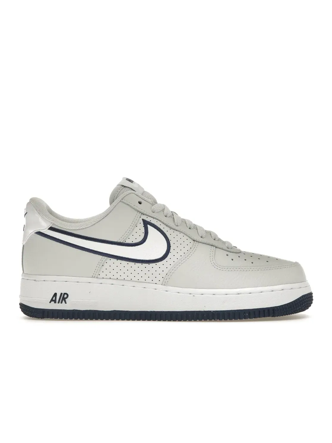 Мужские кроссовки Lifestyle Nike Air Force 1 '07 Low — изображение 1 из 4, темно-синий белый