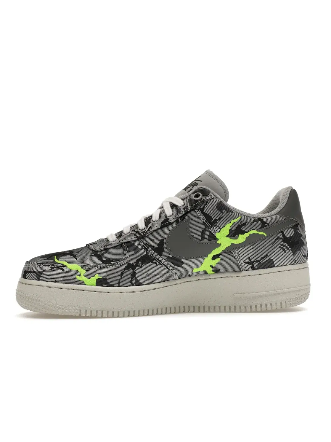 Мужские кроссовки Lifestyle с принтом Nike Air Force 1 Low '07 LX — изображение 3 из 4, светлый серый серый