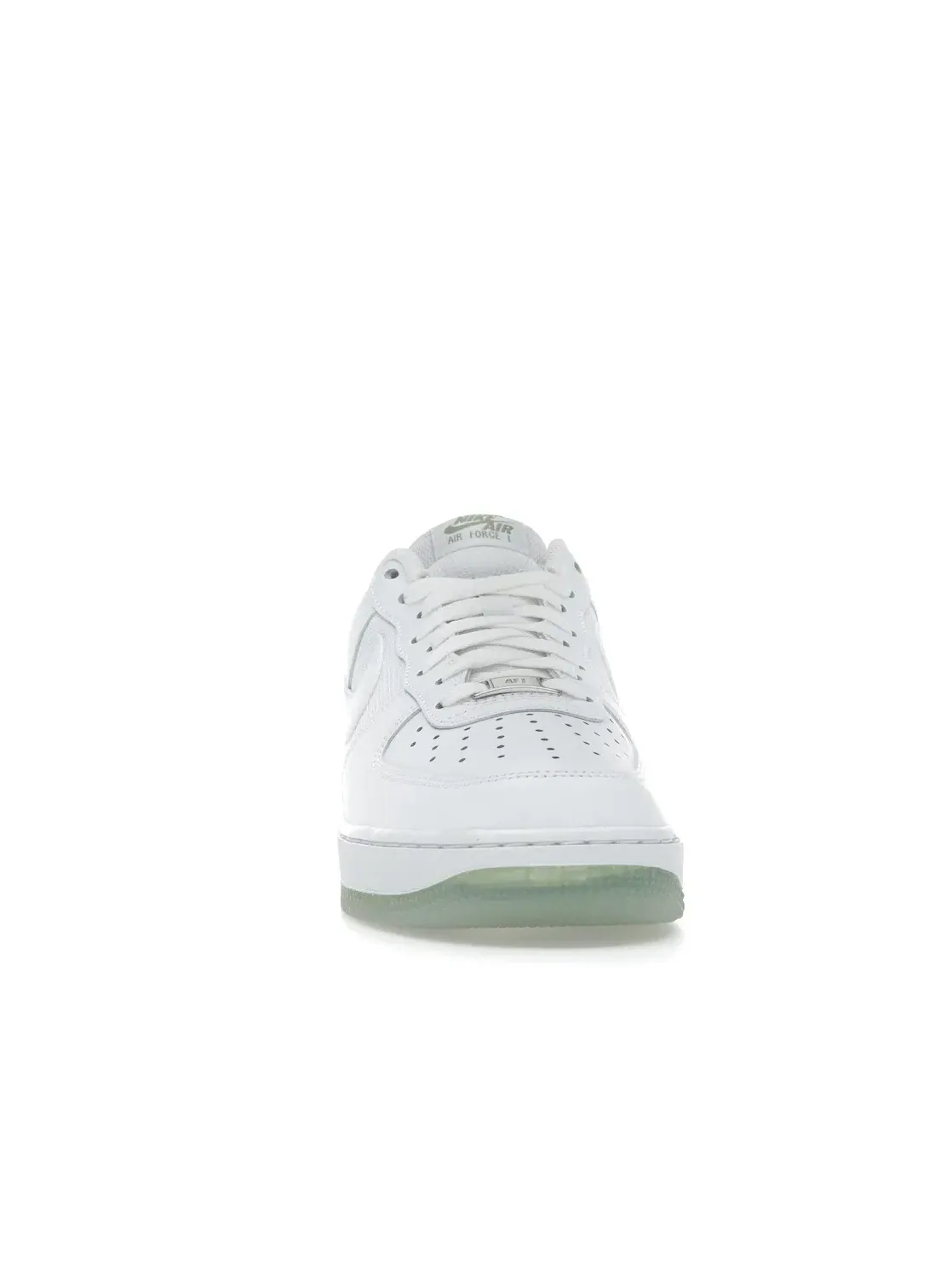 Мужские кроссовки Lifestyle Nike Air Force 1 '07 — изображение 2 из 4