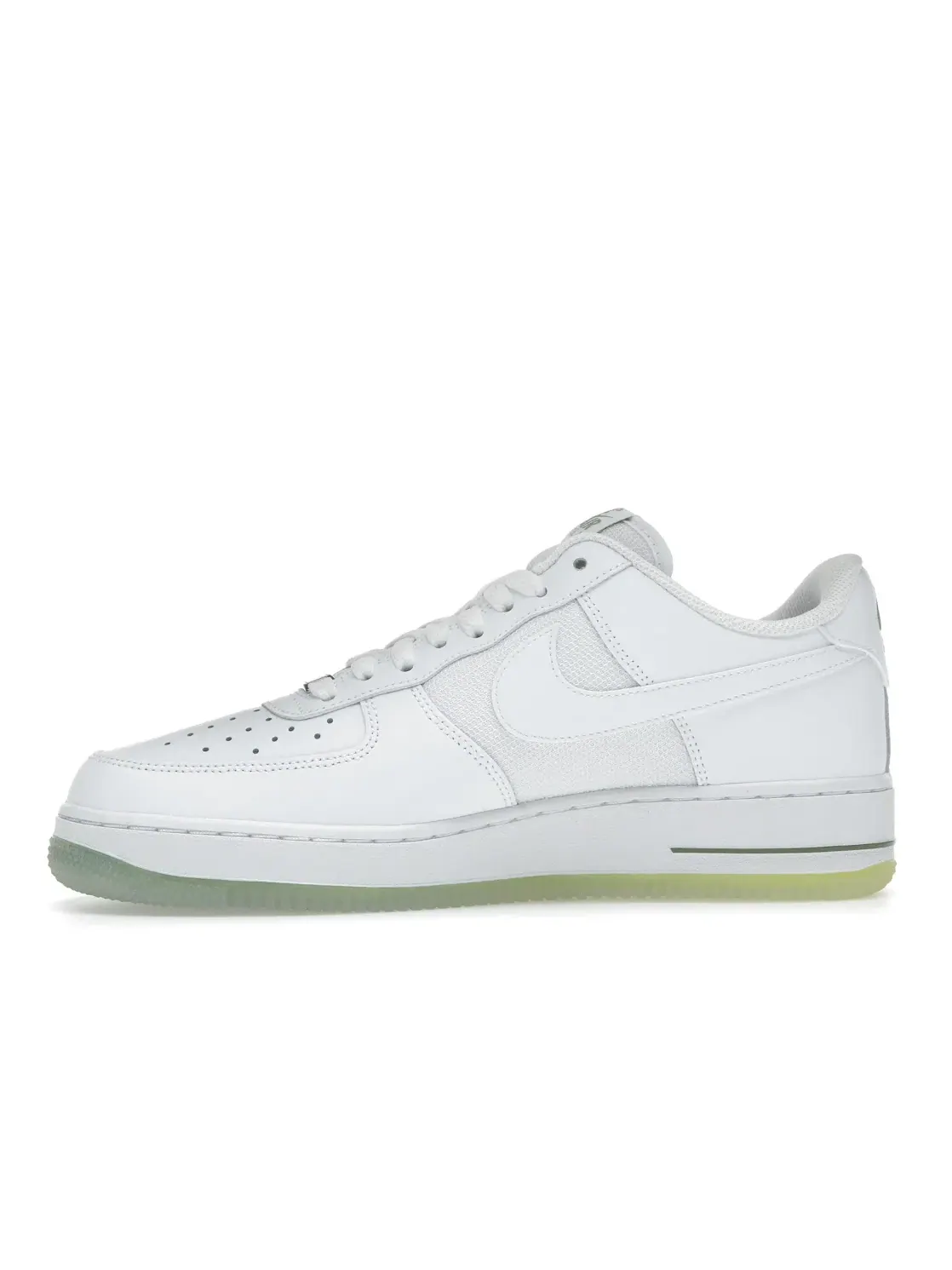 Мужские кроссовки Lifestyle Nike Air Force 1 '07 — изображение 3 из 4