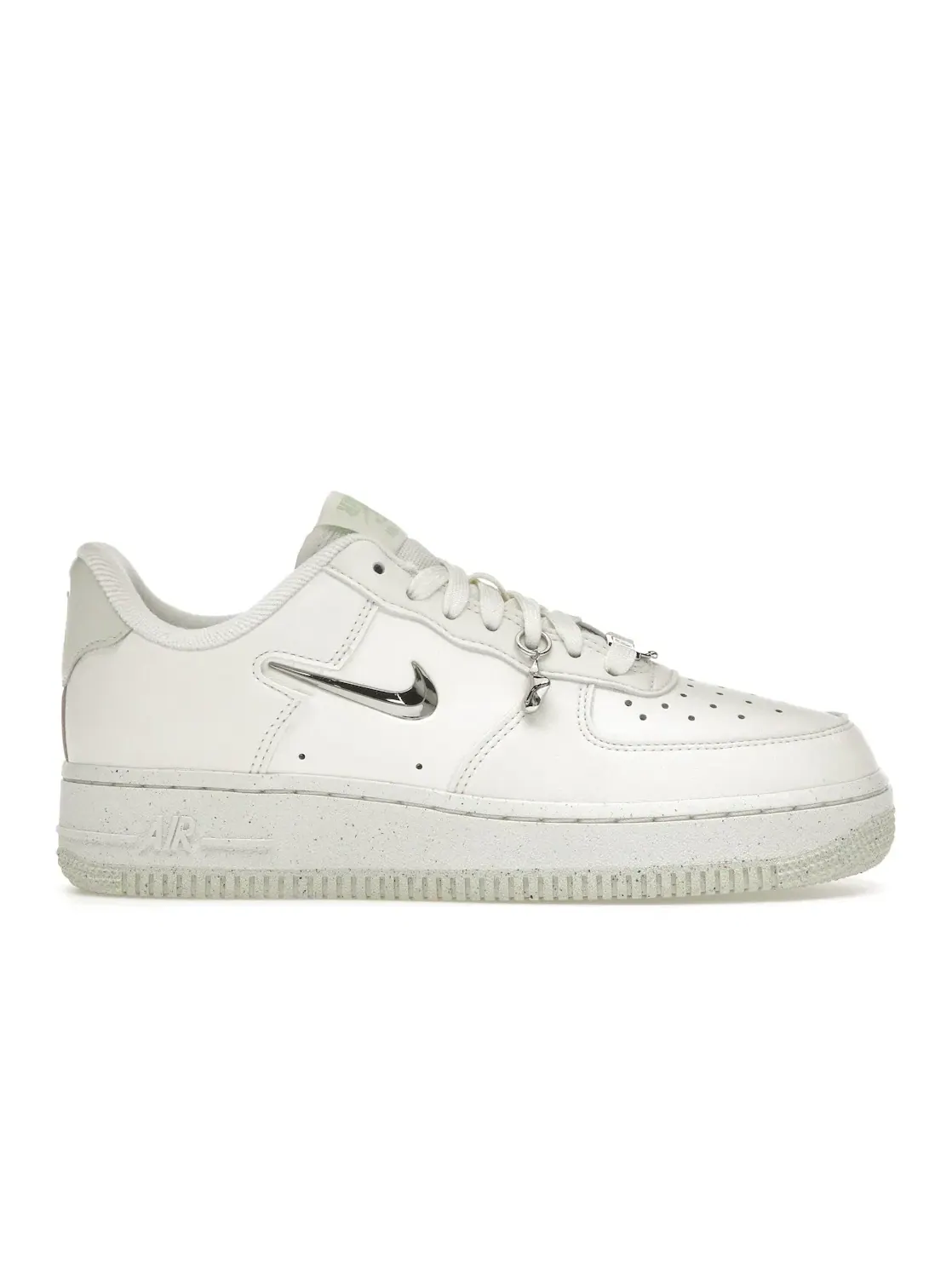 Женские кроссовки Lifestyle Nike Air Force 1 '07 SE Next Nature — изображение 1 из 4, зеленый