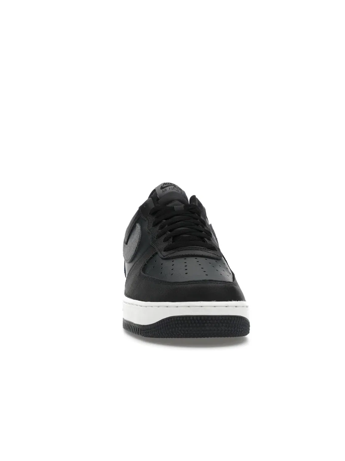 Мужские кроссовки Lifestyle Nike Air Force 1 '07 — изображение 2 из 4