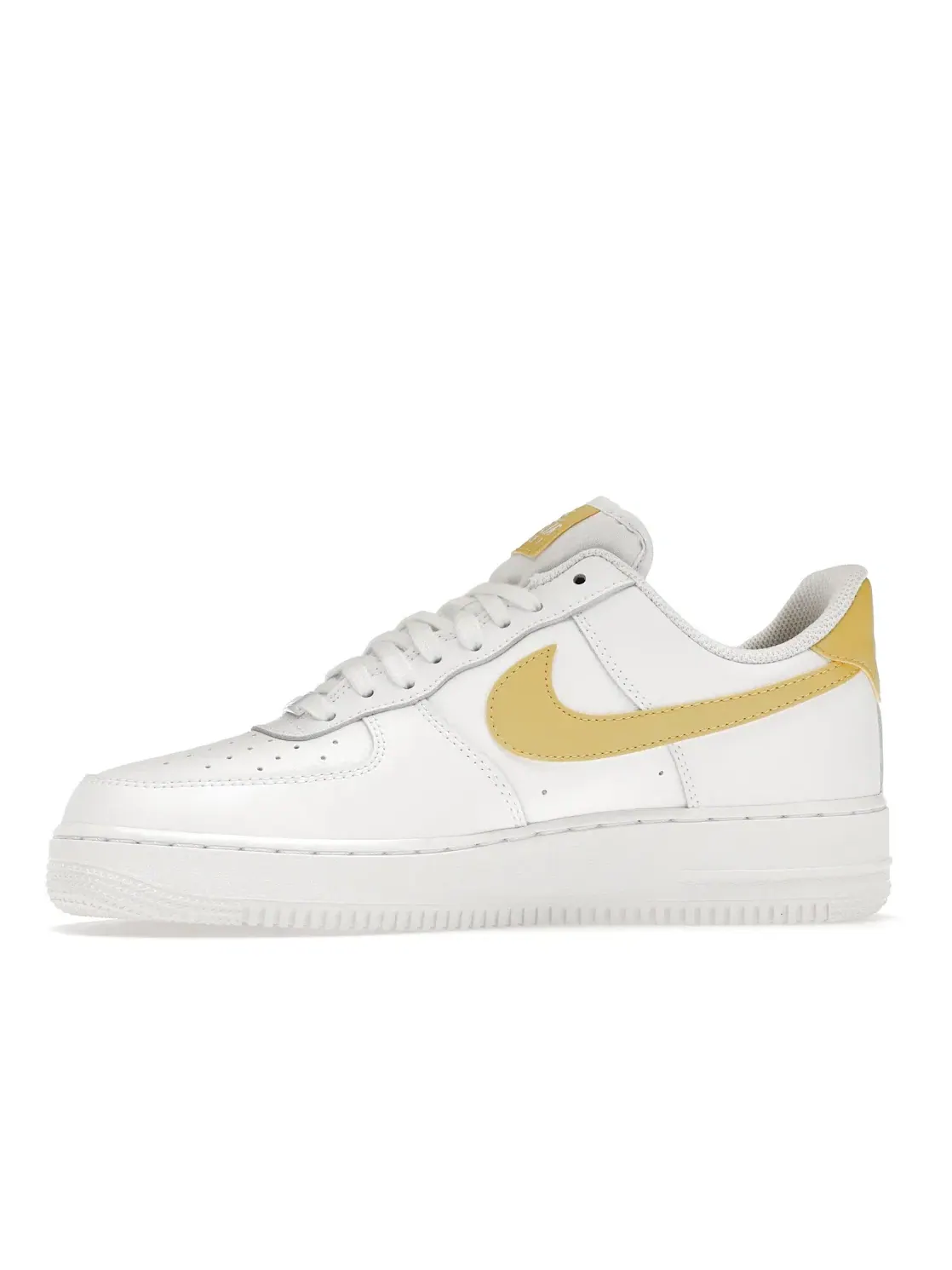Женские кроссовки Lifestyle Nike Air Force 1 '07 — изображение 3 из 4