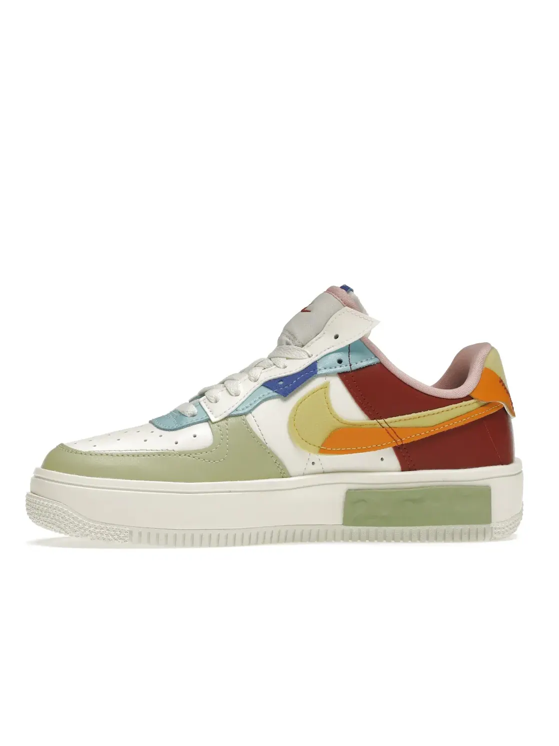 Женские кроссовки с многоцветным дизайном Nike Air Force 1 Fontanka — изображение 3 из 4, золотистый