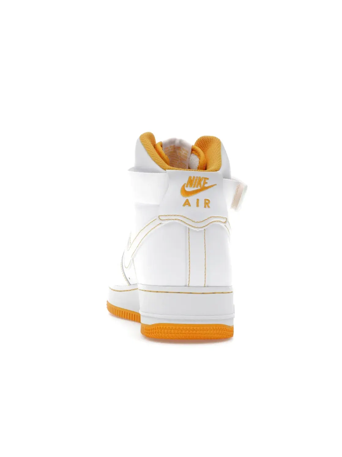 Мужские кроссовки с высоким берцем Nike Air Force 1 High 07 Nike — изображение 4 из 4, белый/белый/оранжевый