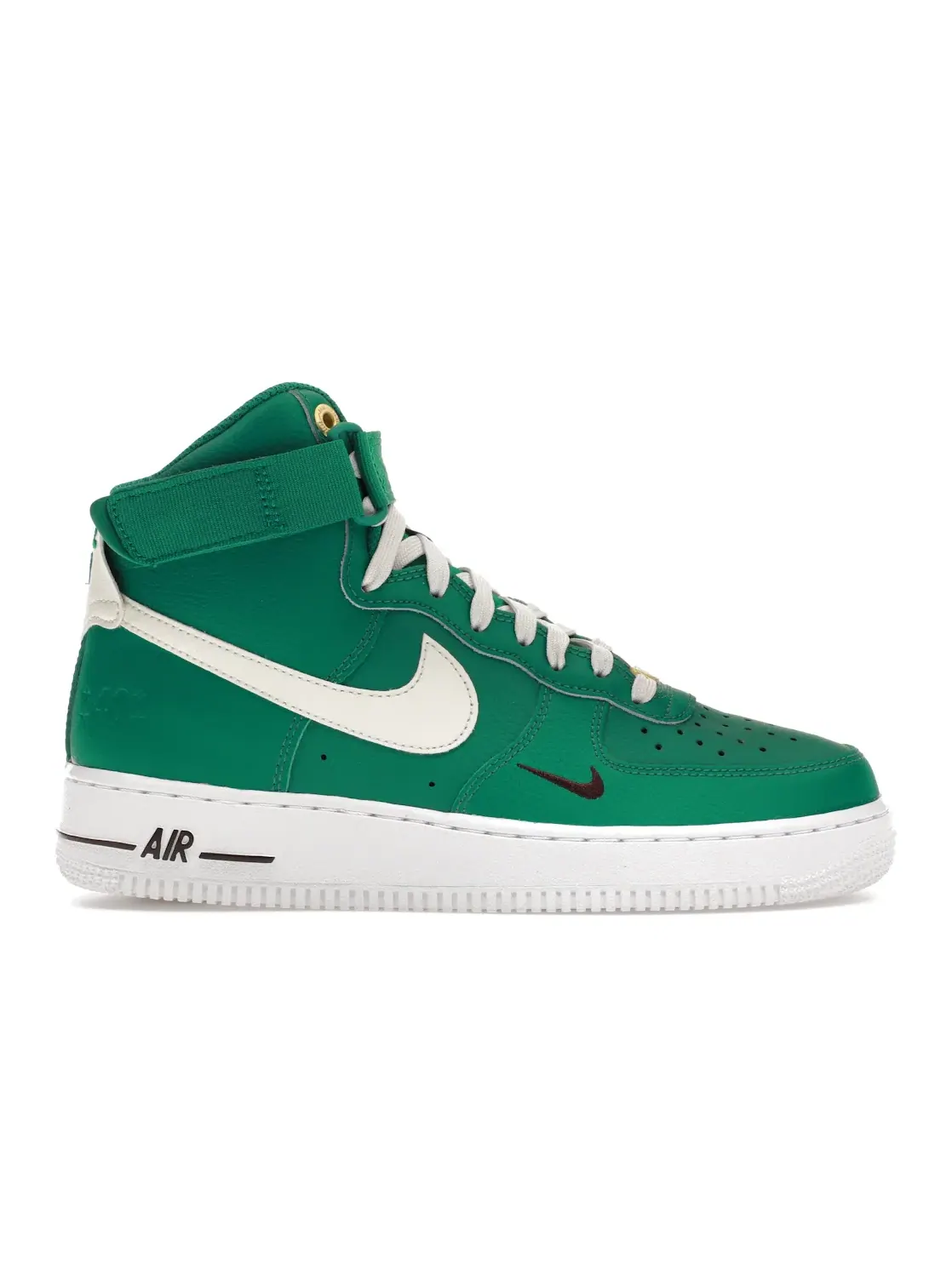 Женские кроссовки Lifestyle Nike Air Force 1 High — изображение 1 из 4