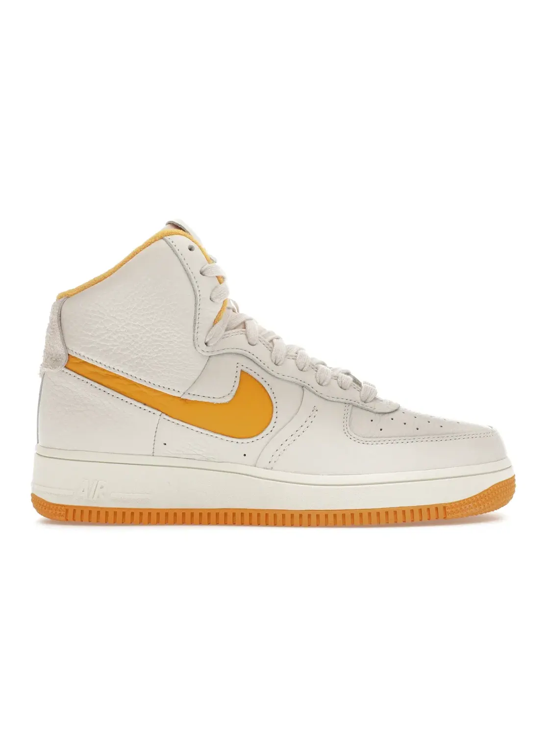 Женские кроссовки lifestyle Nike Air Force 1 High Sculpt — изображение 1 из 4, желтый