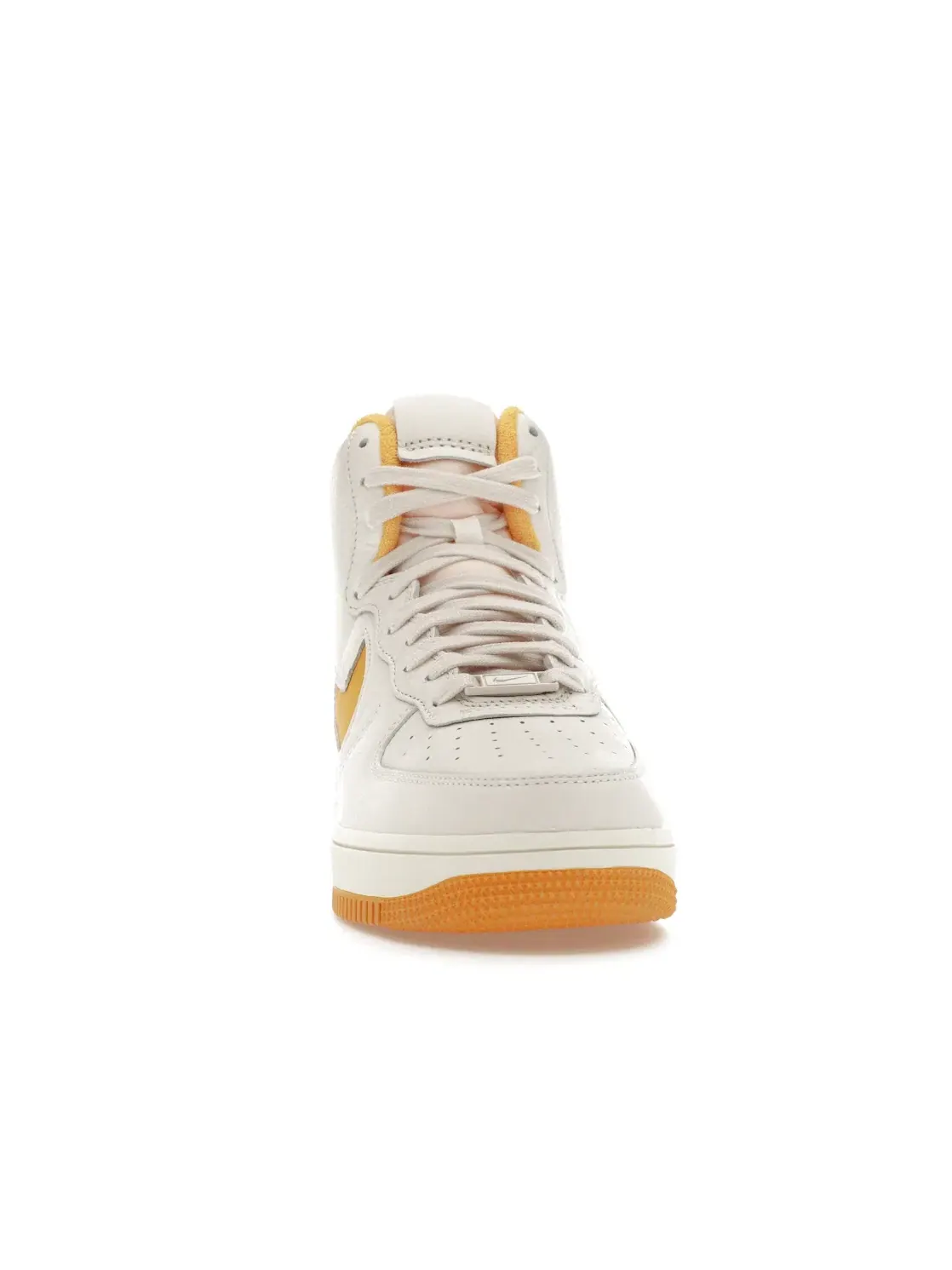 Женские кроссовки lifestyle Nike Air Force 1 High Sculpt — изображение 2 из 4, желтый