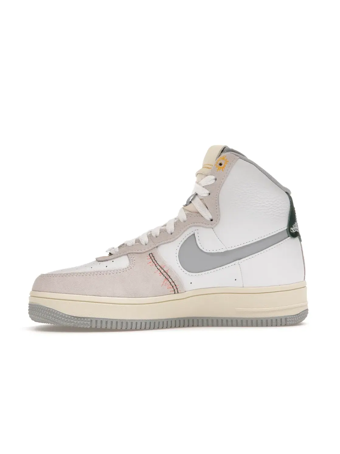Женские кроссовки с высоким верхом Nike Air Force 1 High Sculpt — изображение 3 из 4, белый/серый-белый