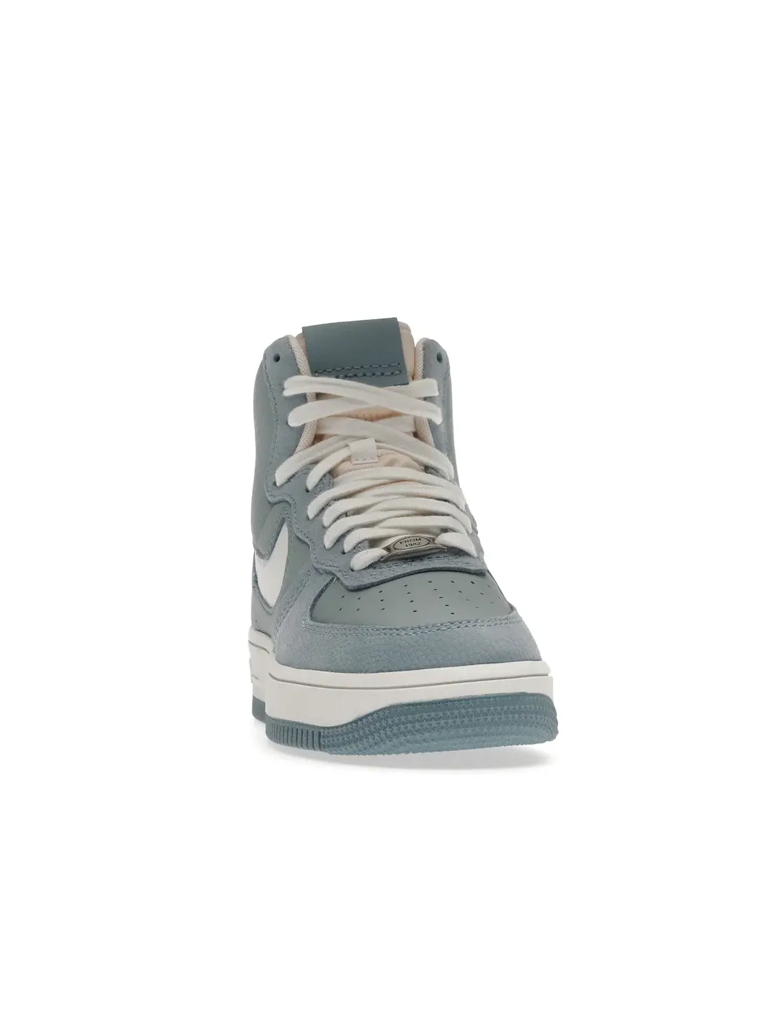 Женские кроссовки с высоким верхом Nike Air Force 1 High Sculpt — изображение 2 из 4, белый-синий
