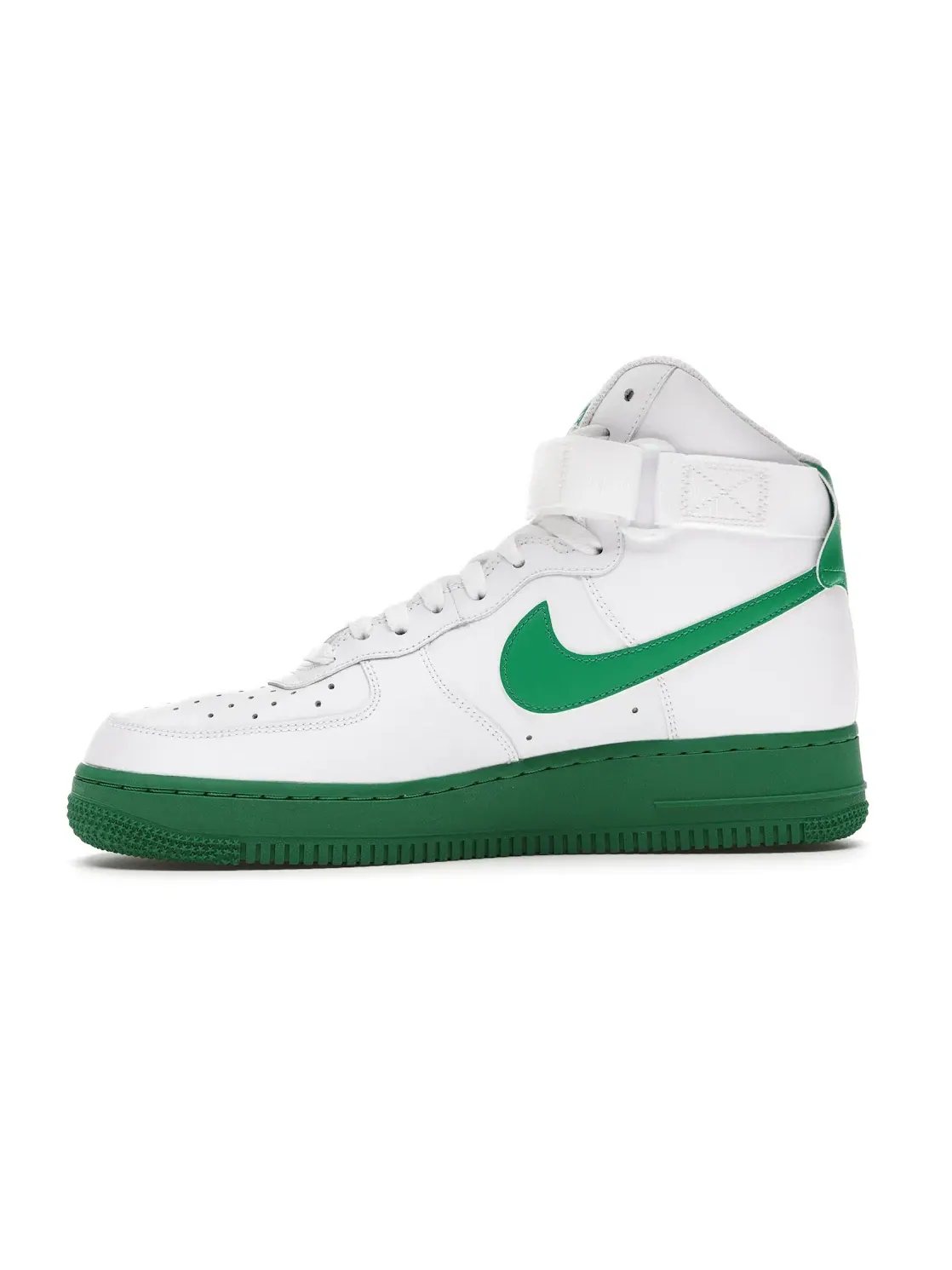 Мужские кроссовки высокий с контрастной подошвой Nike Air Force 1 High — изображение 3 из 4, белый/белый-зеленый
