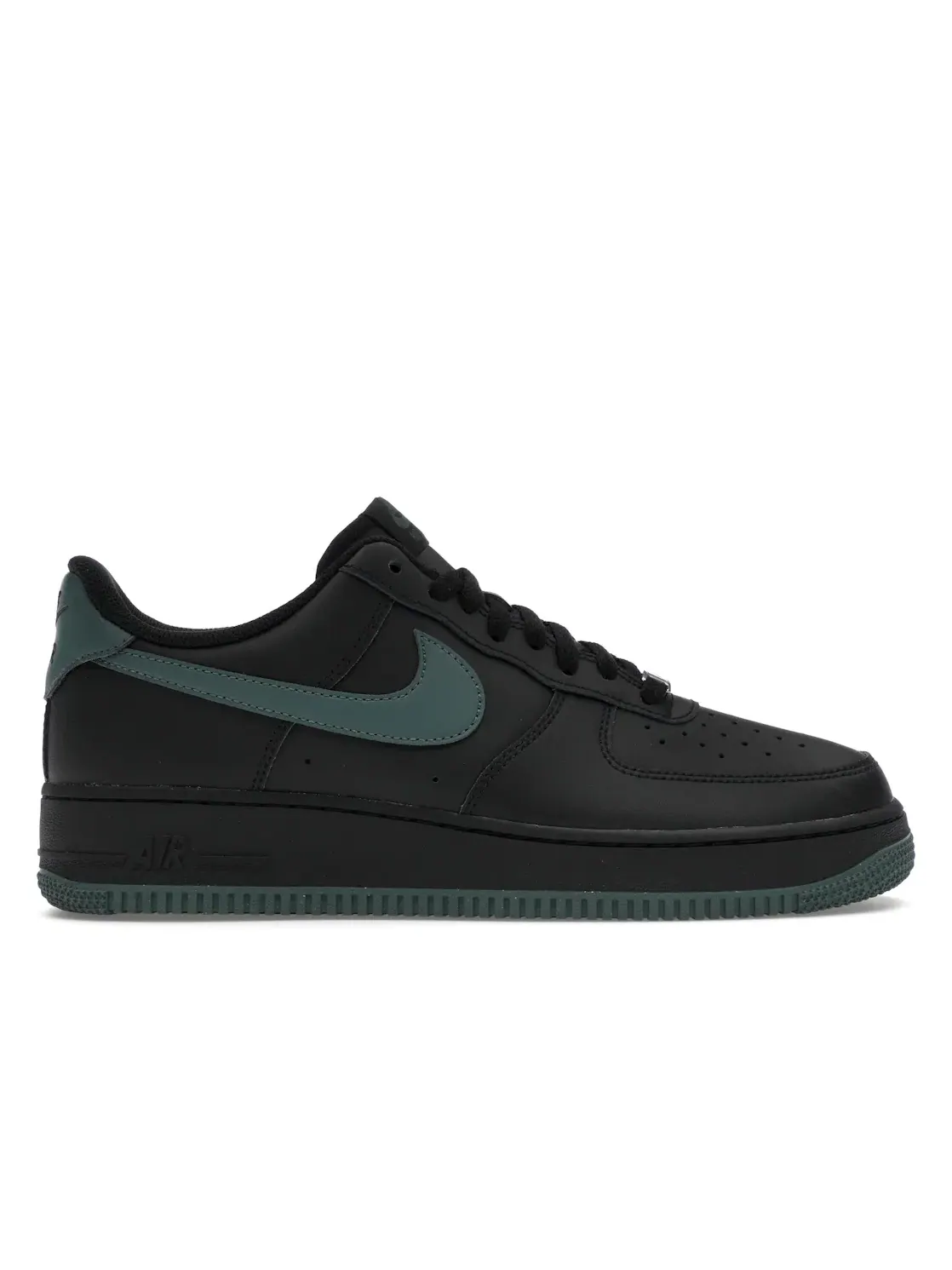 Мужские кроссовки Lifestyle Nike Air Force 1 Low '07 — изображение 1 из 4, черный/винтажный зеленый