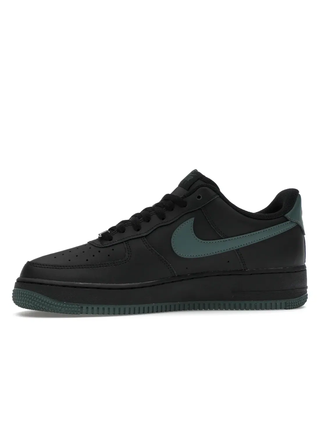 Мужские кроссовки Lifestyle Nike Air Force 1 Low '07 — изображение 3 из 4, черный/винтажный зеленый