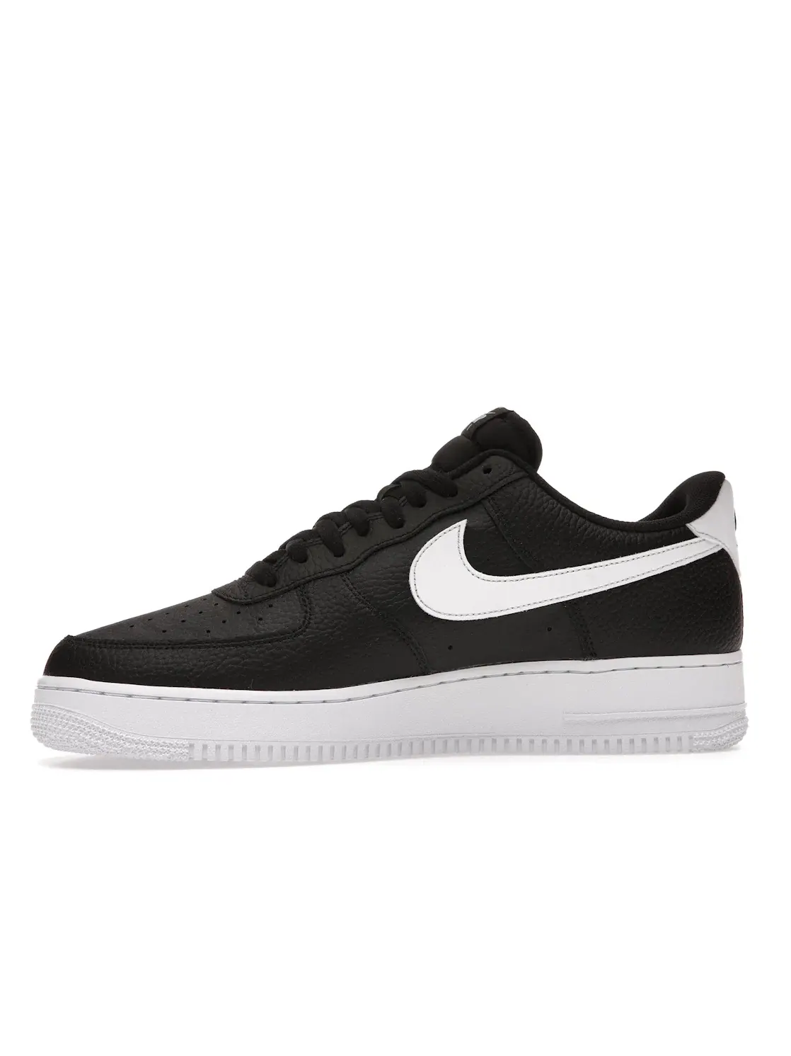 Мужские кроссовки с замшевым верхом Nike Air Force 1 Low '07 — изображение 3 из 4, черный/белый