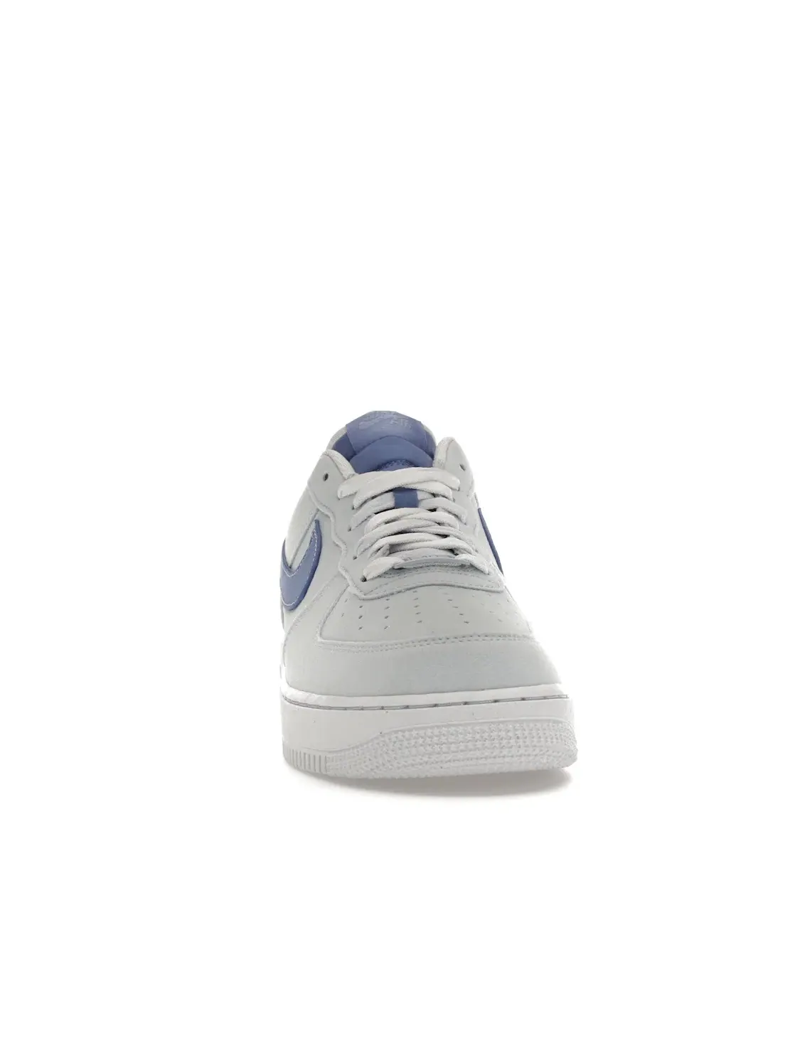 Женские кроссовки Lifestyle Nike Air Force 1 Low '07 — изображение 2 из 4, синий/белый/фиолетовый