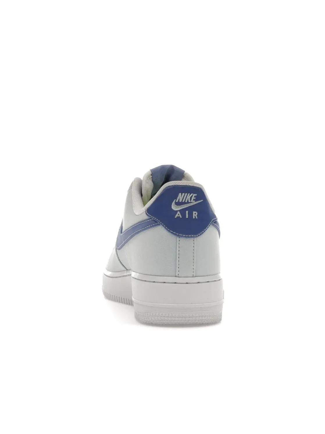 Женские кроссовки Lifestyle Nike Air Force 1 Low '07 — изображение 4 из 4, синий/белый/фиолетовый