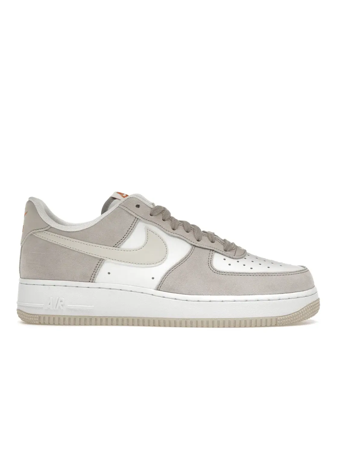 Мужские кроссовки Lifestyle Nike Air Force 1 Low '07 — изображение 1 из 4