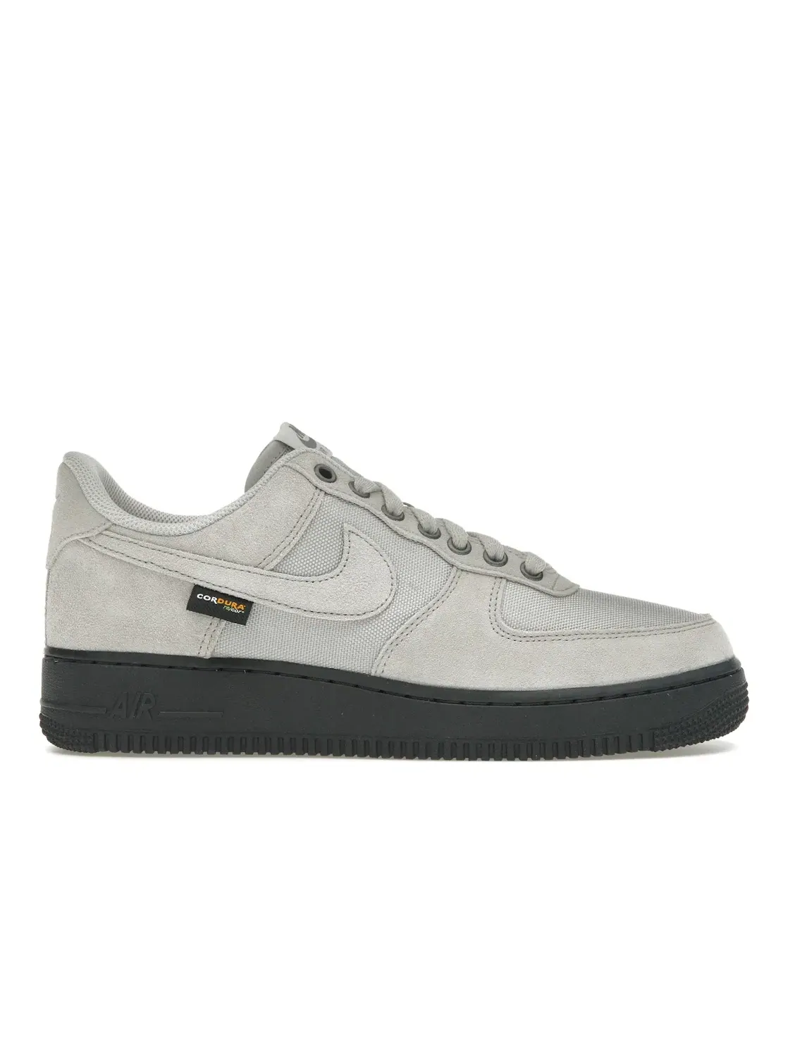Мужские кроссовки Lifestyle Nike Air Force 1 Low '07 — изображение 1 из 4