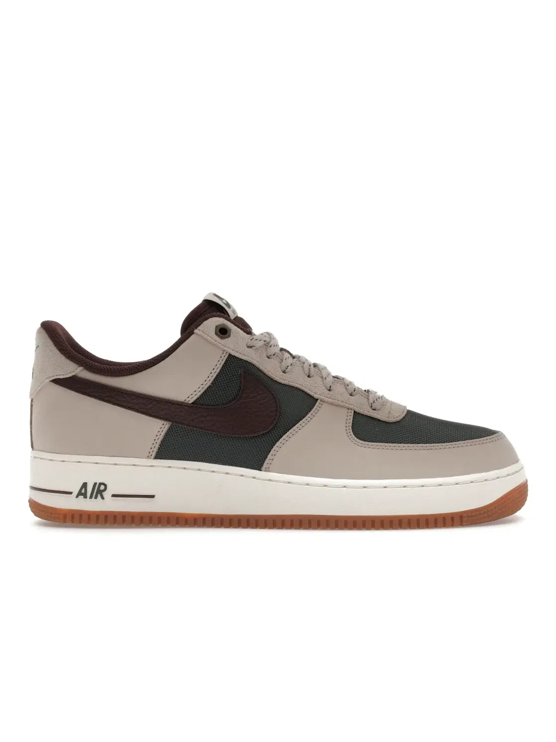 Мужские кроссовки с комбинированным верхом Nike Air Force 1 Low '07 Nike — изображение 1 из 4