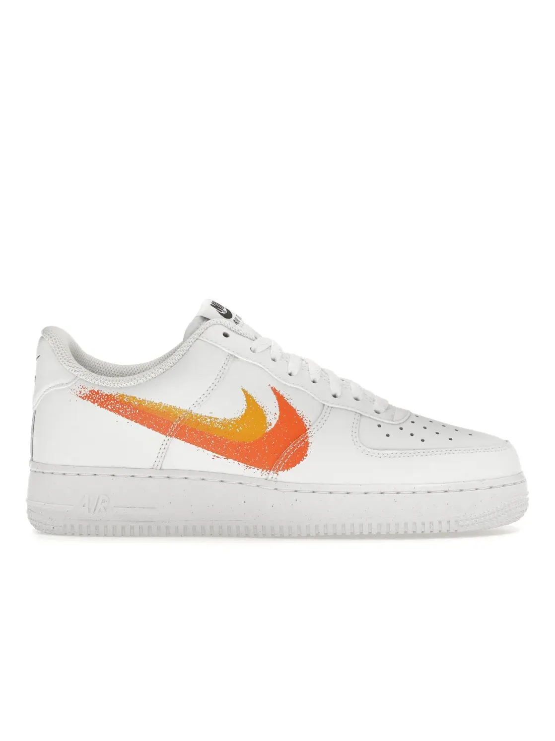 Мужские кроссовки Lifestyle Nike Air Force 1 Low '07 — изображение 1 из 4