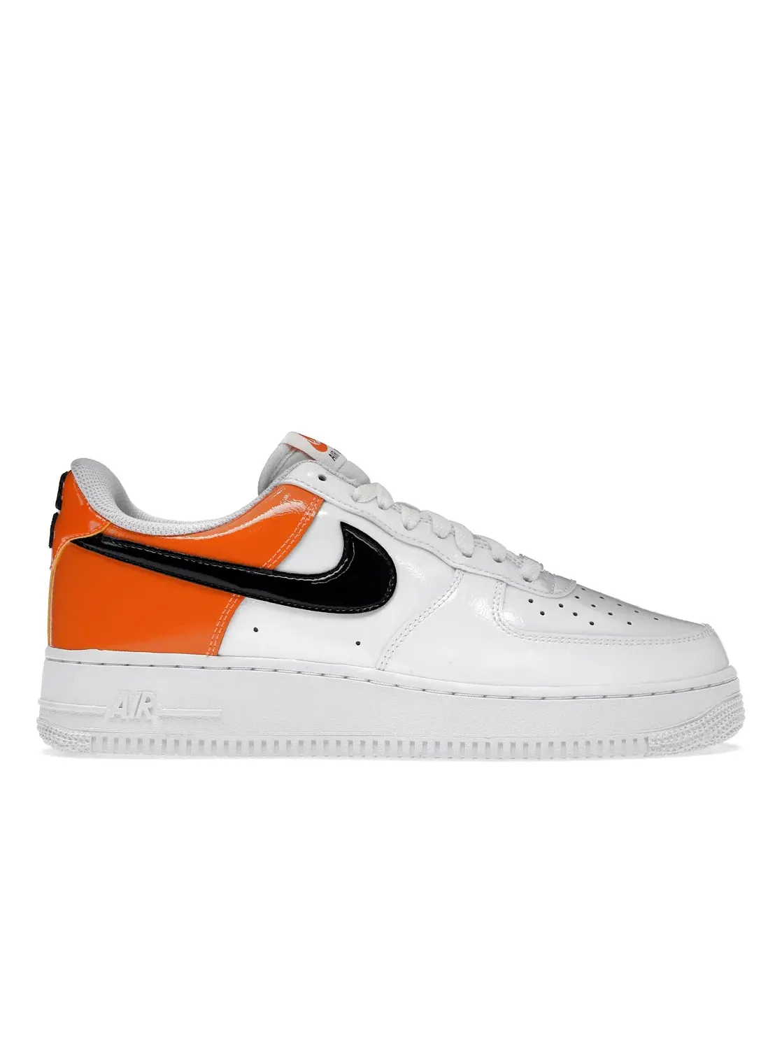 Женские кроссовки Lifestyle Nike Air Force 1 Low '07 Essential — изображение 1 из 4, белый/оранжевый/черный