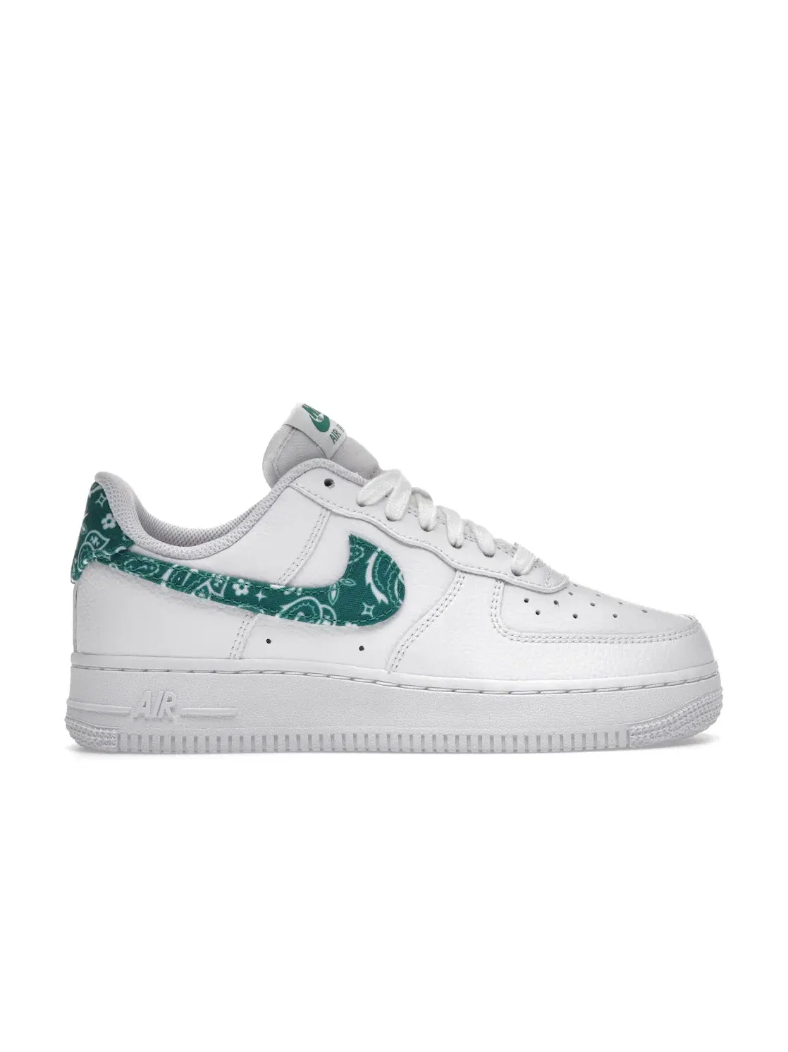 Женские кроссовки с принтом Nike Air Force 1 Low '07 Essential — изображение 1 из 4, белый/зеленый-белый