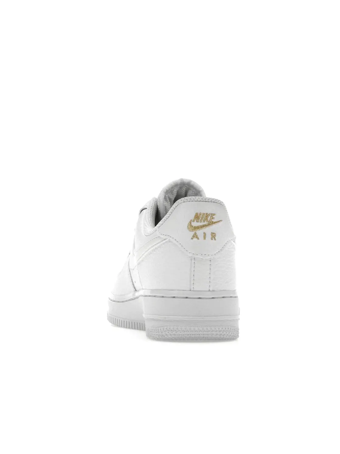 Женские кроссовки с низким силуэтом Nike Air Force 1 Low 07 Essential — изображение 4 из 4