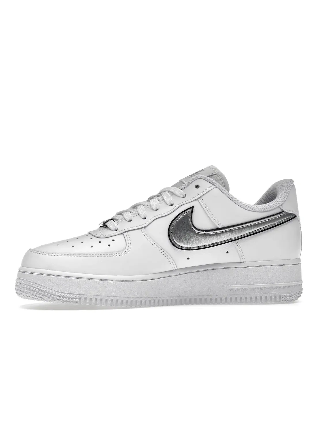 Женские кроссовки для повседневной носки Nike Air Force 1 Low '07 Essential Nike — изображение 3 из 4