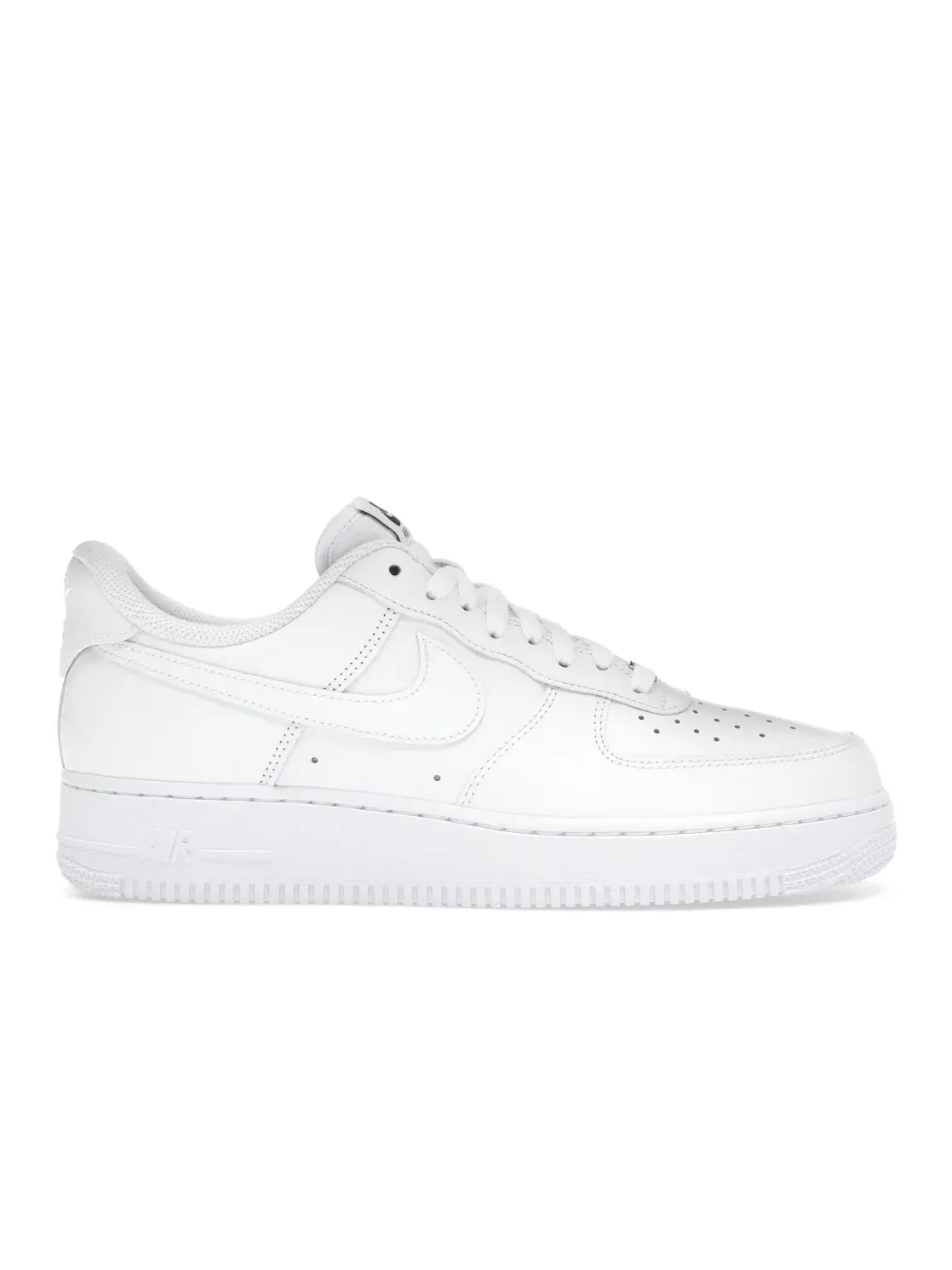 Женские кроссовки Nike Air Force 1 Low '07 Flyease — изображение 1 из 4, белый/белый/белый