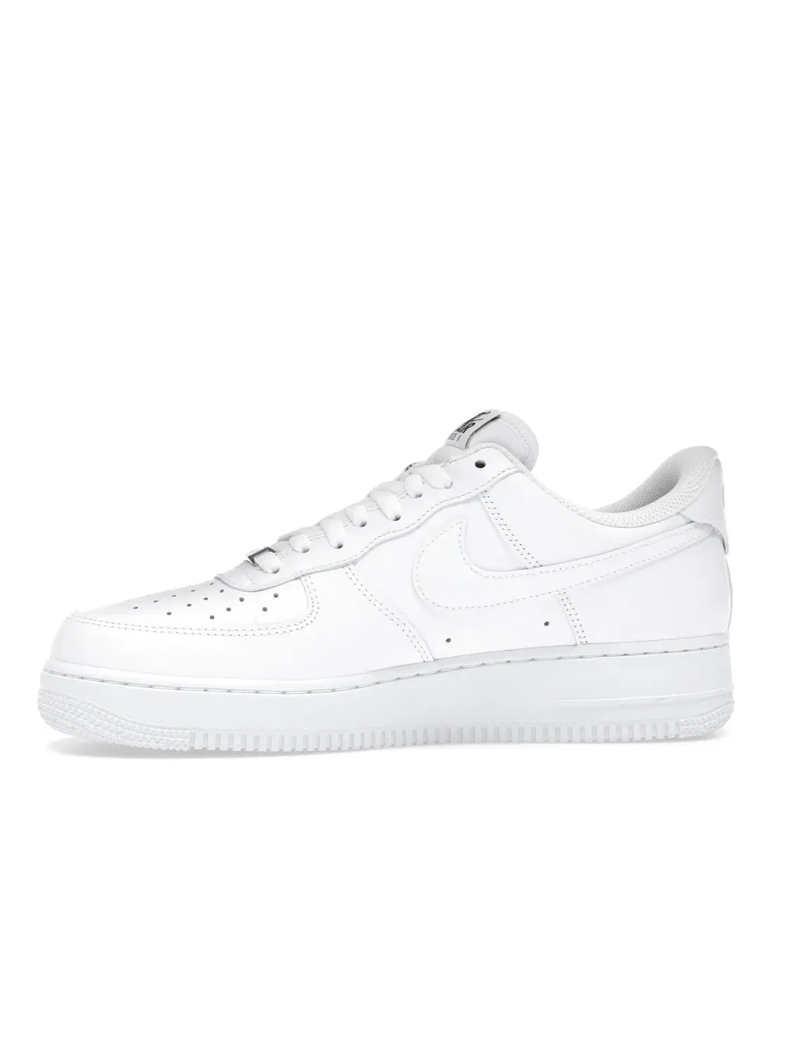 Женские кроссовки Nike Air Force 1 Low '07 Flyease — изображение 3 из 4, белый/белый/белый