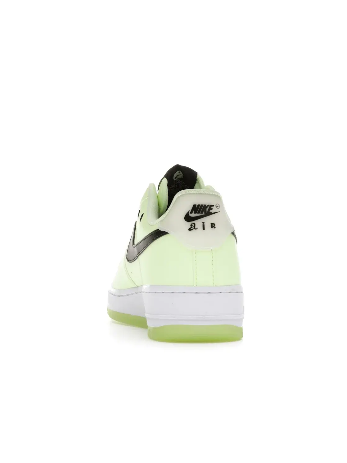 Женские кроссовки с эффектом свечения в темноте Nike Air Force 1 Low '07 — изображение 4 из 4, черный-черный-белый