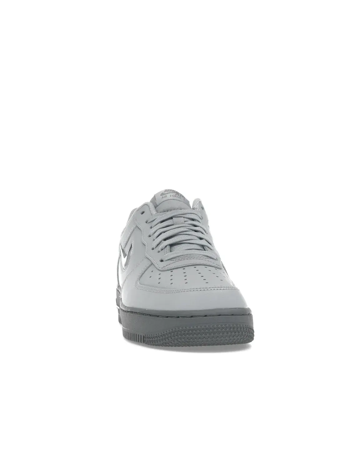 Мужские кроссовки Lifestyle Nike Air Force 1 Low '07 — изображение 2 из 4, серый/серый/серый