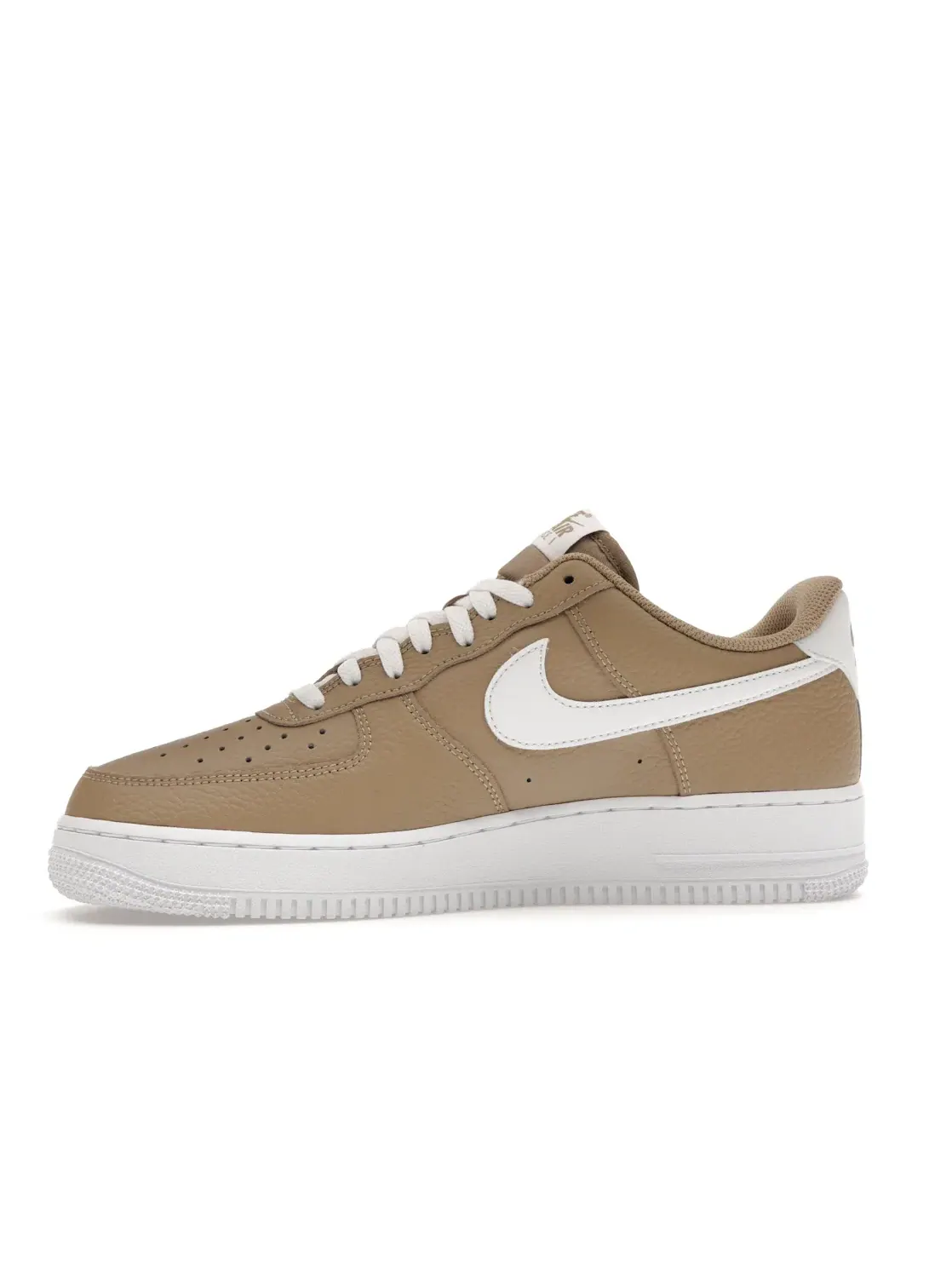 Мужские кроссовки с замшевым верхом Nike Air Force 1 Low '07 — изображение 3 из 4, хаки белый