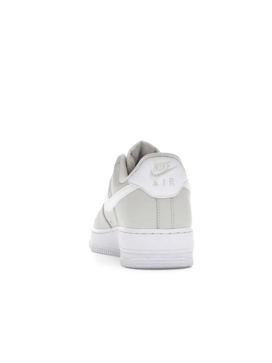 Мужские кроссовки с гладкой кожи Nike Air Force 1 Low '07 — изображение 4 из 4, светлый белый