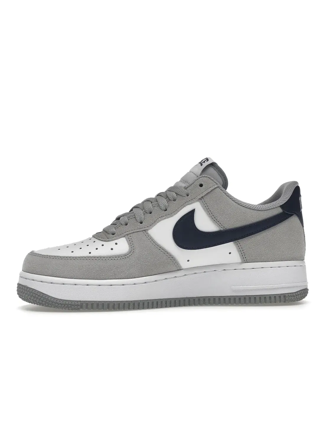 Мужские кроссовки Lifestyle Nike Air Force 1 Low '07 — изображение 3 из 4