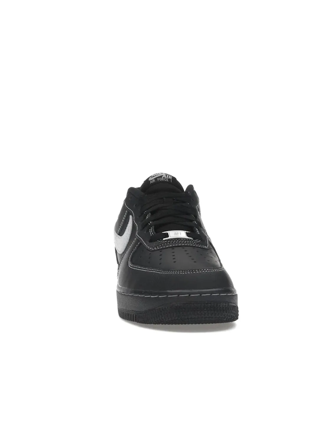 Женские кроссовки с контрастным дизайном Nike Air Force 1 Low '07 LV8 — изображение 2 из 4, черный/серый/черный