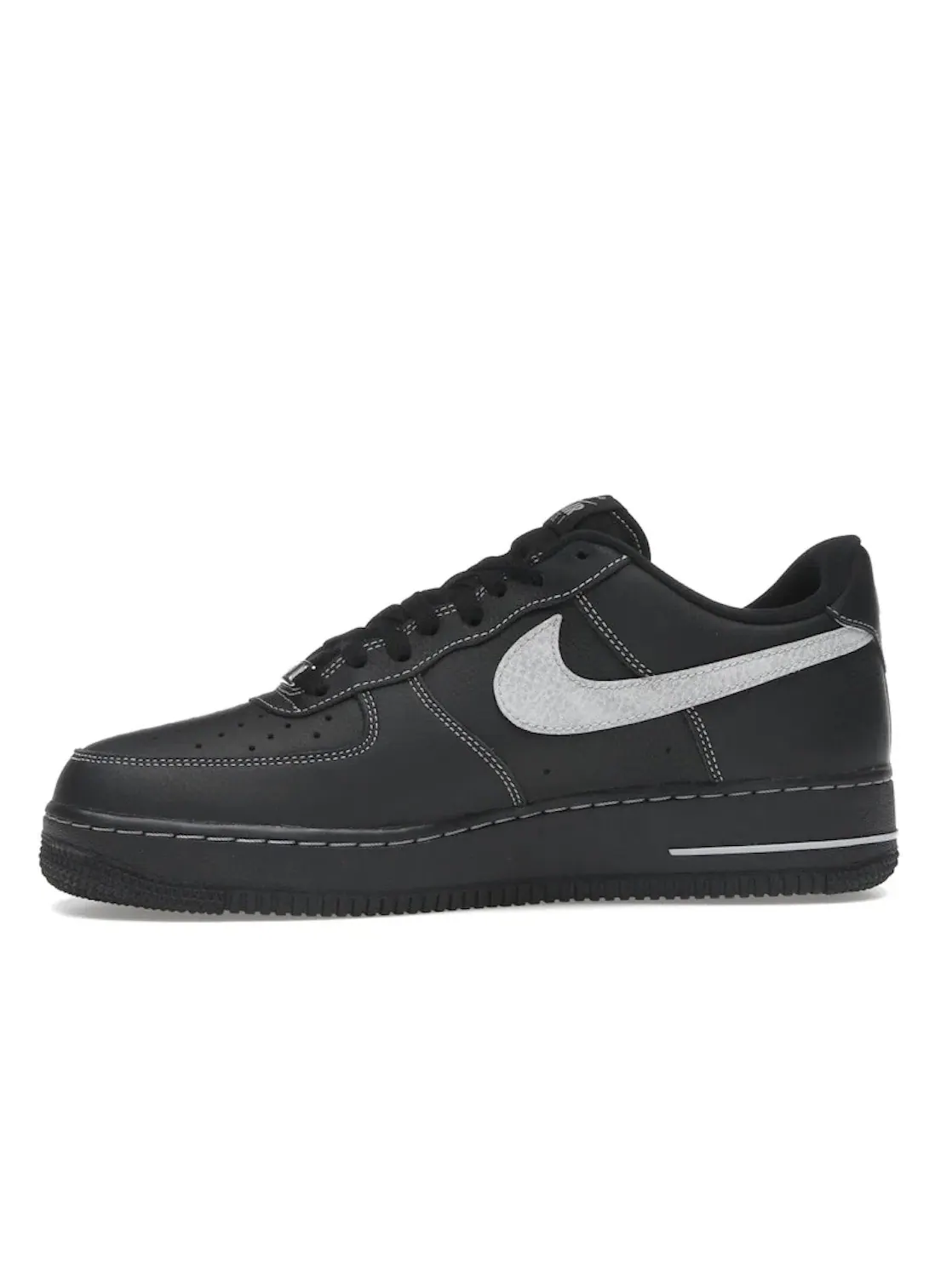 Женские кроссовки с контрастным дизайном Nike Air Force 1 Low '07 LV8 — изображение 3 из 4, черный/серый/черный