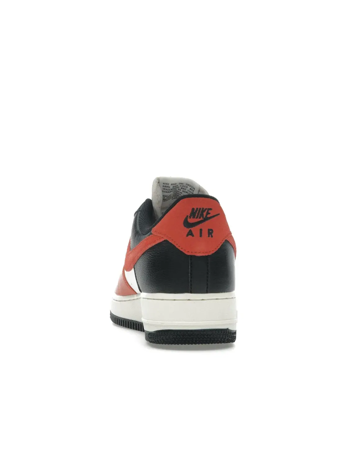 Мужские кроссовки с кожаным верхом Nike Air Force 1 Low '07 LV8 — изображение 4 из 4