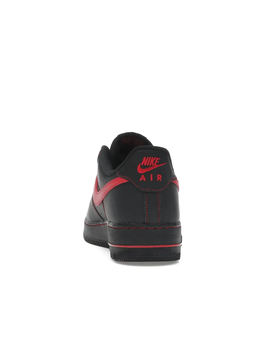 Мужские кроссовки Lifestyle с цветовой гаммой Bred Nike Air Force 1 Low '07 LV8 — изображение 4 из 4