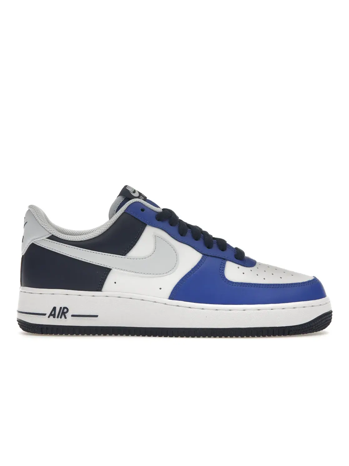 Мужские кроссовки кожаные Nike Air Force 1 Low '07 LV8 — изображение 1 из 4, белый/серый//темно-синий