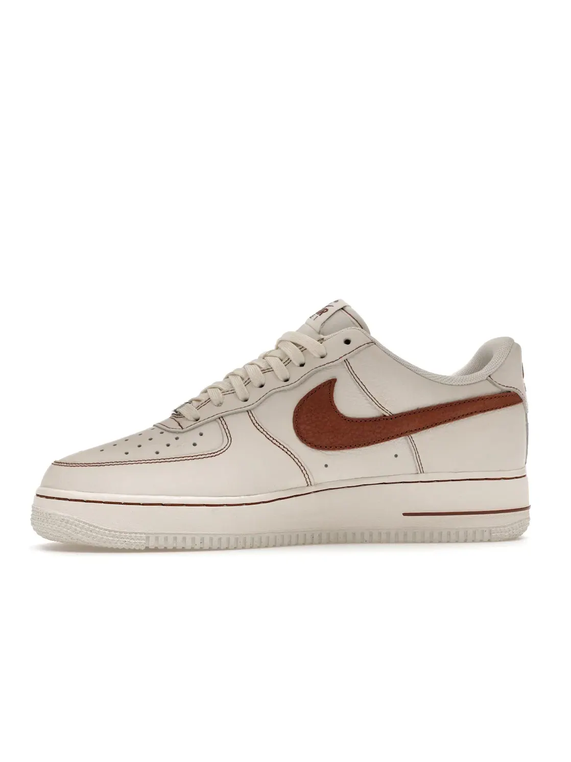 Мужские кроссовки Lifestyle Nike Air Force 1 Low '07 LV8 — изображение 3 из 4