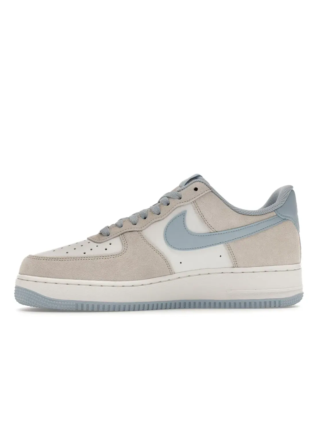 Мужские кроссовки Lifestyle Nike Air Force 1 Low '07 LV8 — изображение 3 из 4