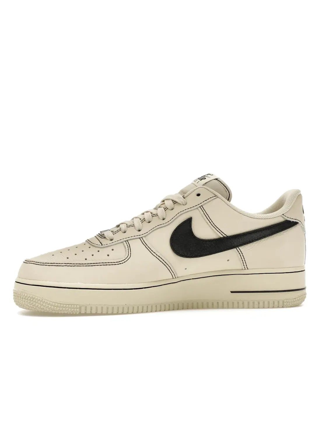 Мужские кроссовки Lifestyle Nike Air Force 1 Low '07 LV8 — изображение 3 из 4, светлый хаки/черный